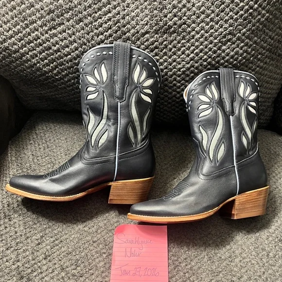 Tecovas Jolene Navy Bloom Bovine Size 8.5 - Picture 2 of 6